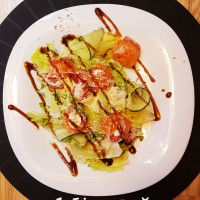 Салат Фірмовий